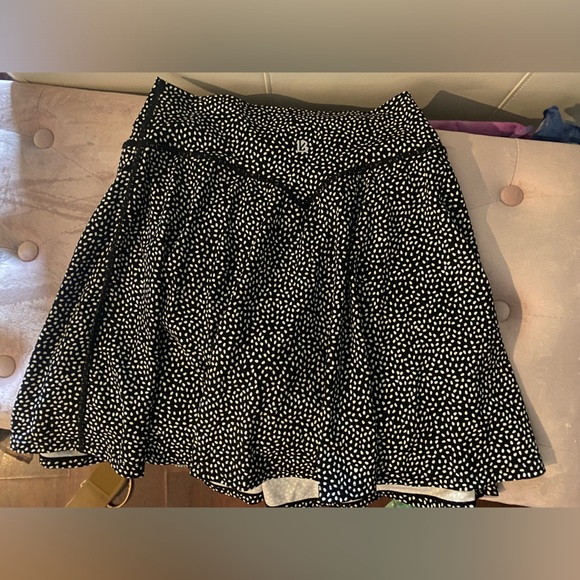 🖤🤍 Buff Bunny Nubre Skort Black Polka Bossy Print -Medium 🖤NEW, never worn🤍 - Picture 9 of 11